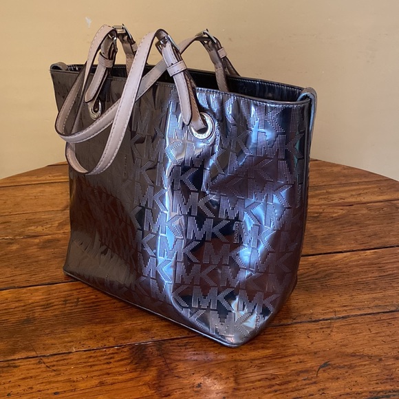 Michael Kors Monogram Mirror Metallic Silver/bronze Tote. Very clean. - Picture 6 of 9